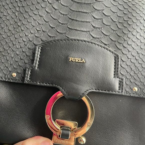 FURLA reversible handbag - Picture 3 of 8